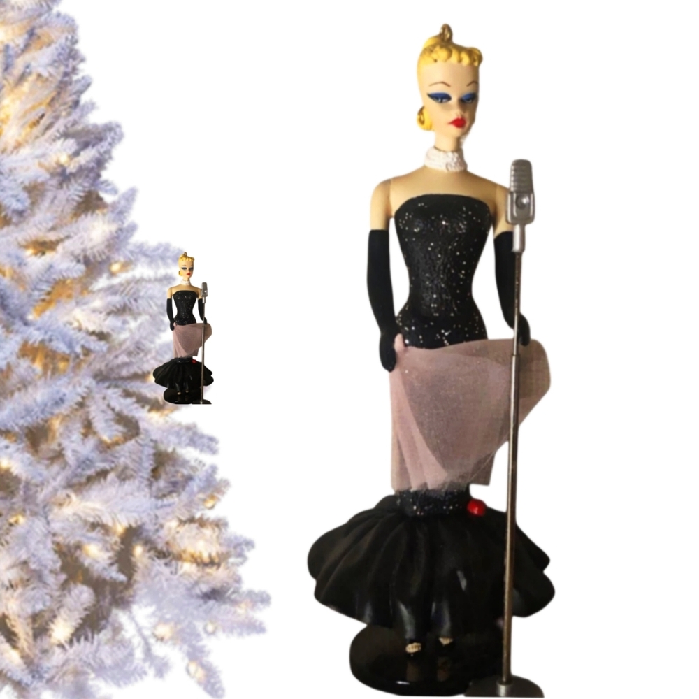 Hallmark 1995 Collectabe Barbie Holiday Ornament